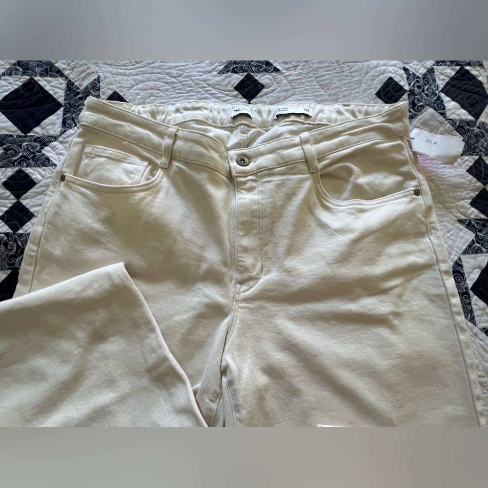 J. Jill Off-White Cropped Jeans